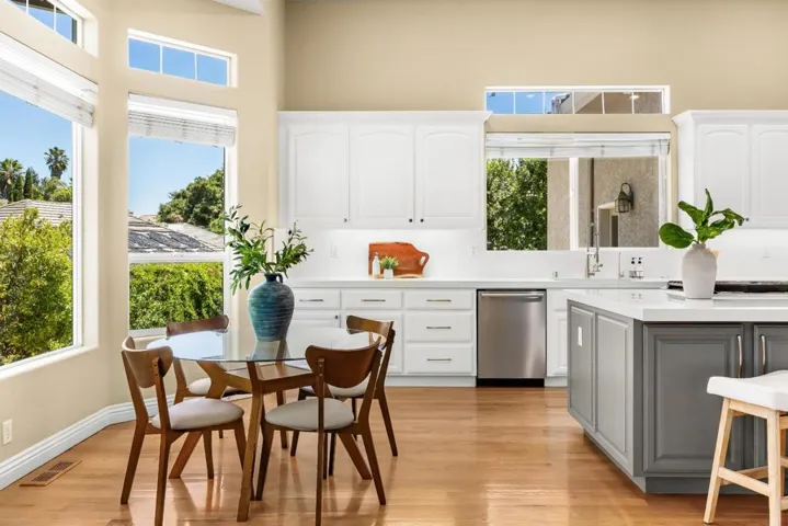 961 Oak Creek Court, Hollister, California 95023