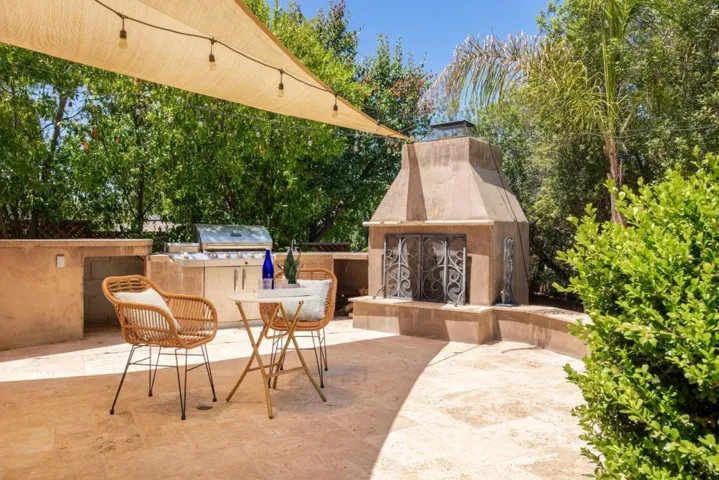 961 Oak Creek Court, Hollister, California 95023