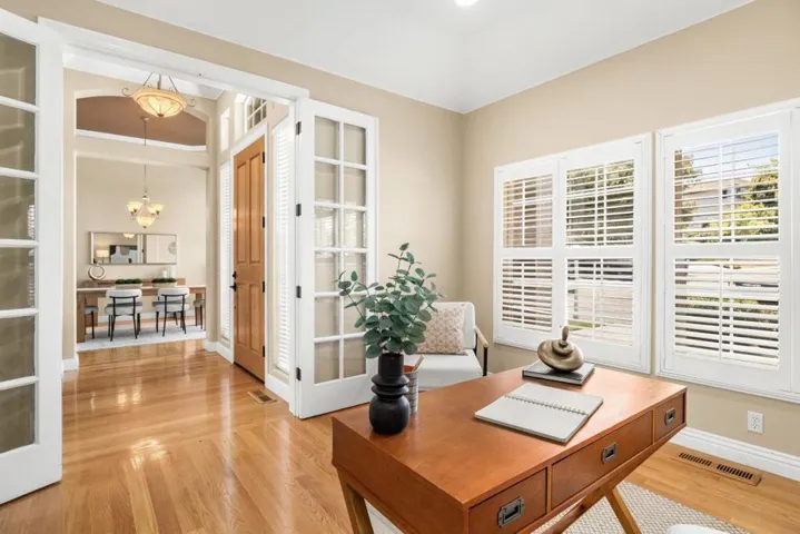 961 Oak Creek Court, Hollister, California 95023