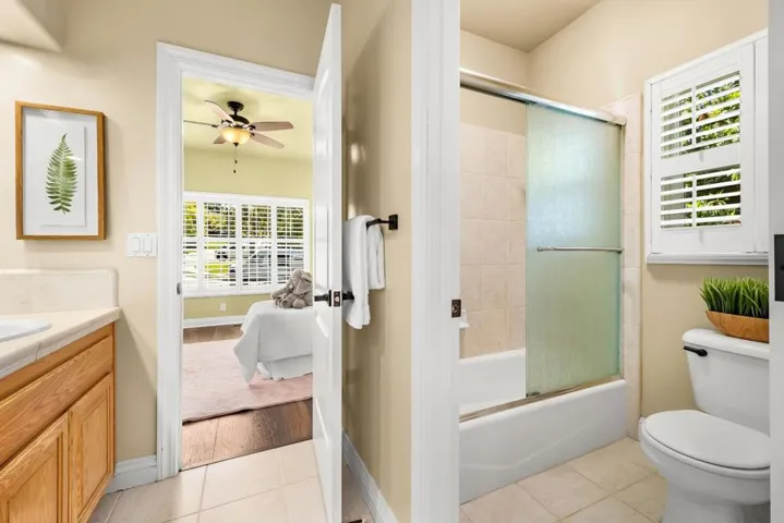 961 Oak Creek Court, Hollister, California 95023