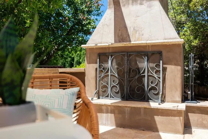 961 Oak Creek Court, Hollister, California 95023