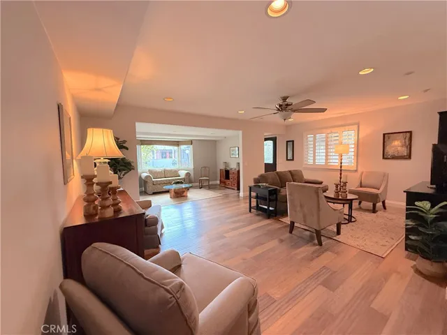 1860 Saint John Road 32a, Seal Beach, California 90740