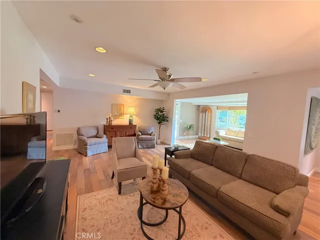 1860 Saint John Road 32a, Seal Beach, California 90740