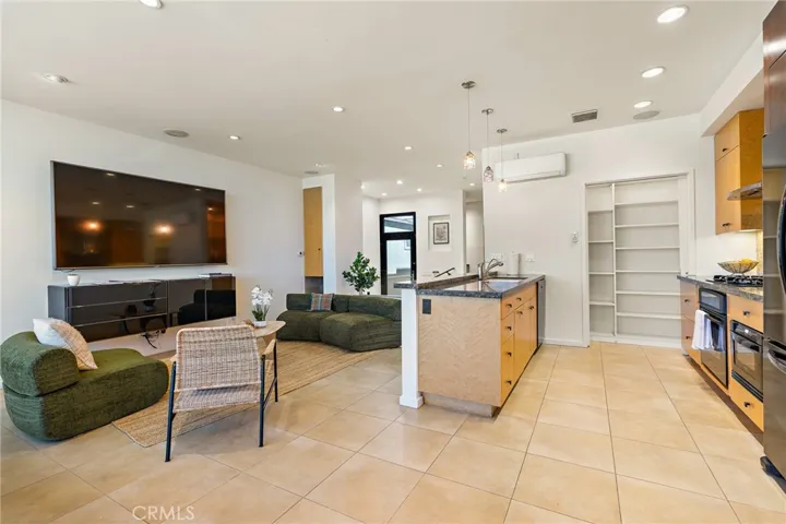 3009 Ocean Front Walk, Venice, California 90291
