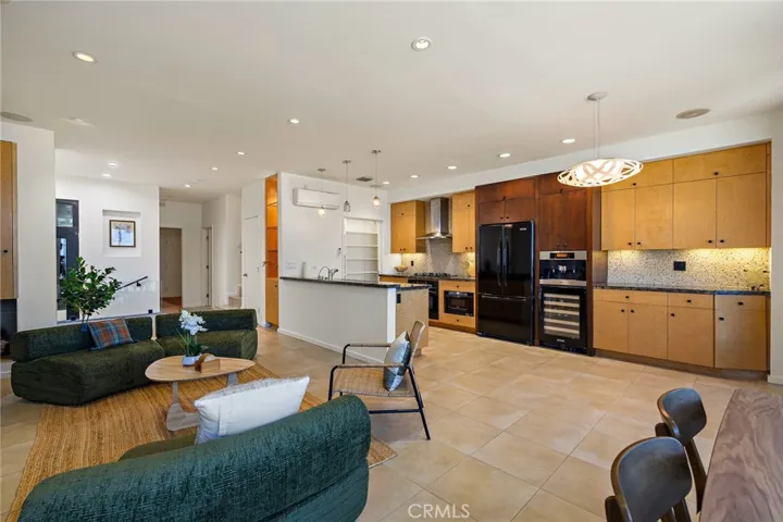 3009 Ocean Front Walk, Venice, California 90291