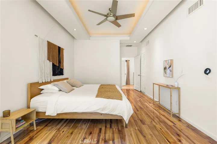 3009 Ocean Front Walk, Venice, California 90291