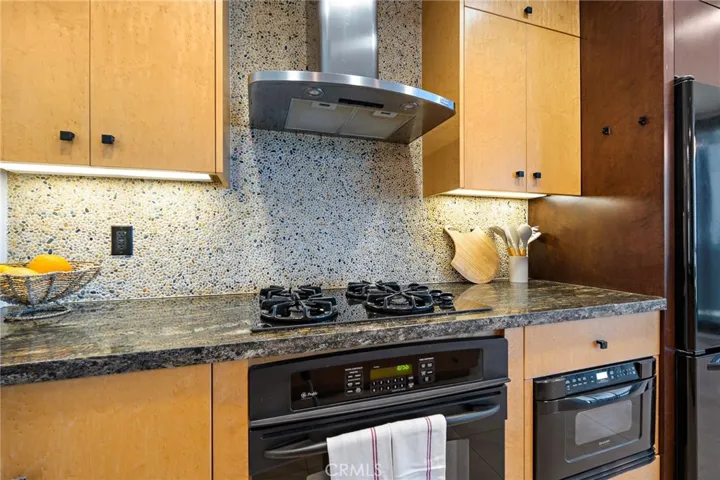 3009 Ocean Front Walk, Venice, California 90291