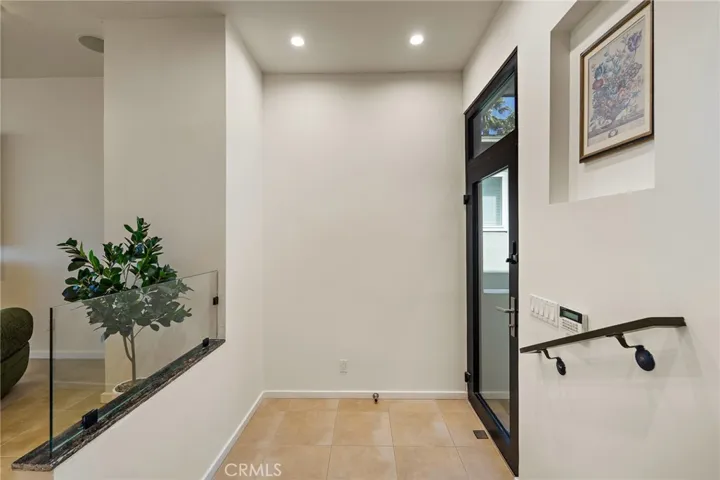 3009 Ocean Front Walk, Venice, California 90291