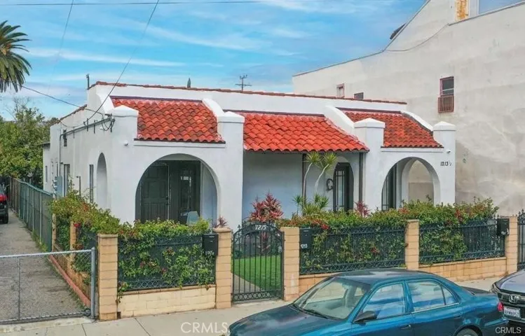 1213 W 24th, Los Angeles, California 90007