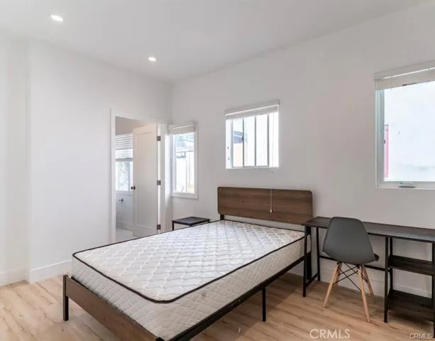 1213 W 24th, Los Angeles, California 90007
