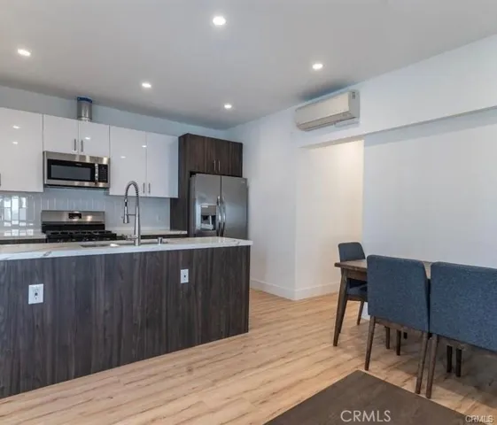 1213 W 24th, Los Angeles, California 90007
