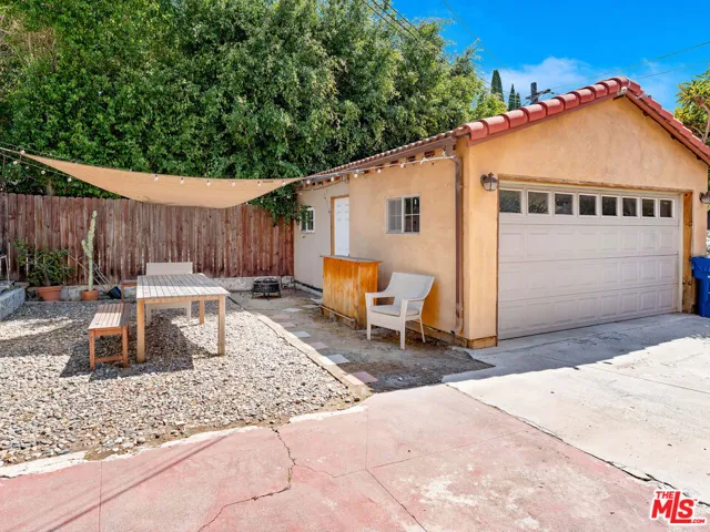 1652 Talmadge Street, Los Angeles, California 90027