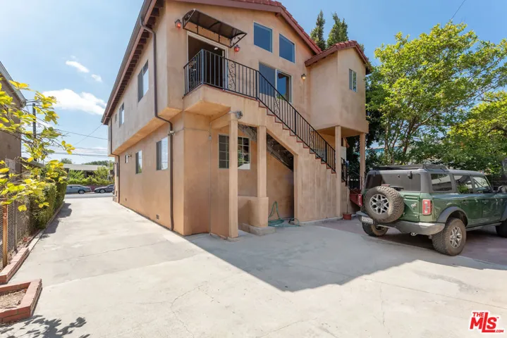 1652 Talmadge Street, Los Angeles, California 90027