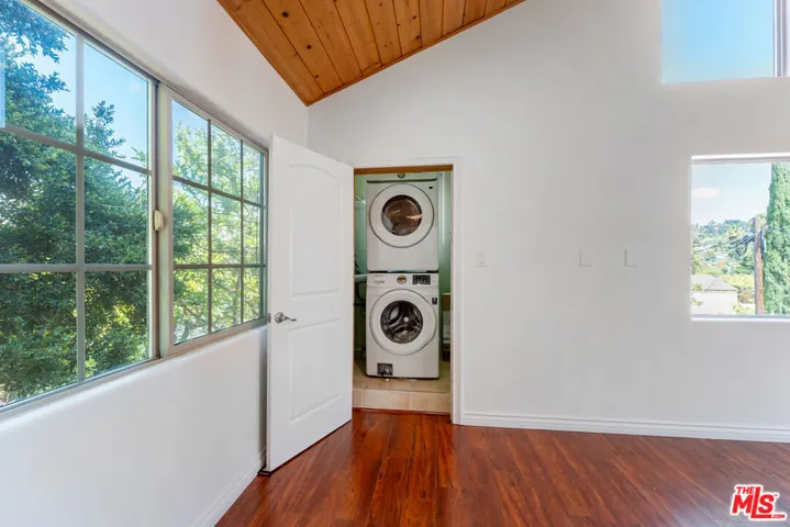 1652 Talmadge Street, Los Angeles, California 90027