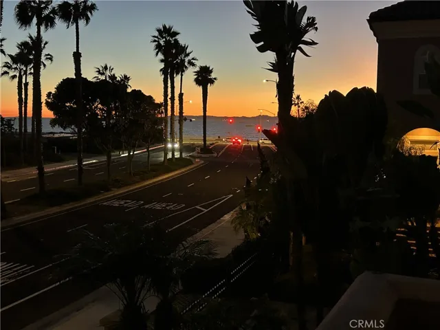5612 Ocean Vista Drive, Huntington Beach, California 92648
