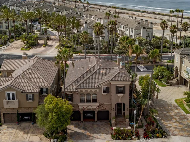 5612 Ocean Vista Drive, Huntington Beach, California 92648