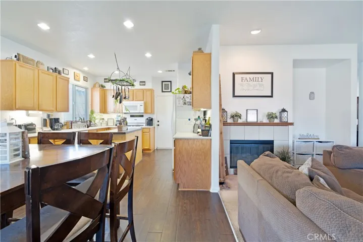 44328 Apache Plume, Lancaster, California 93536