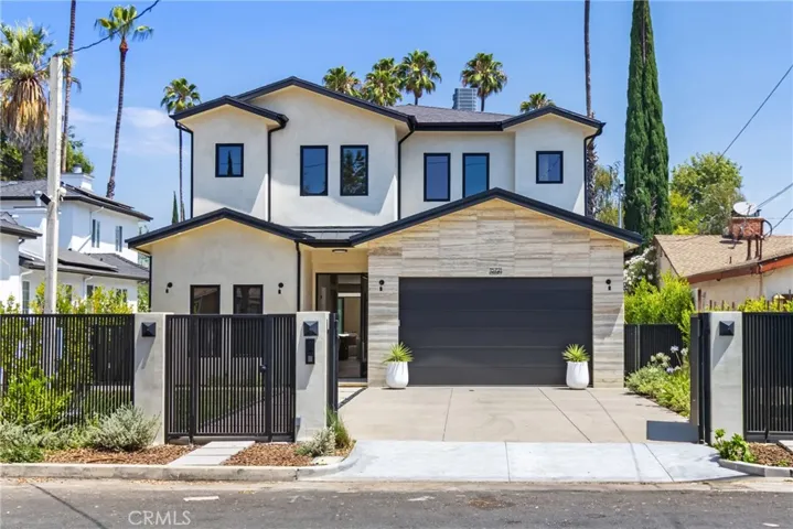 15721 Addison, Encino, California 91436