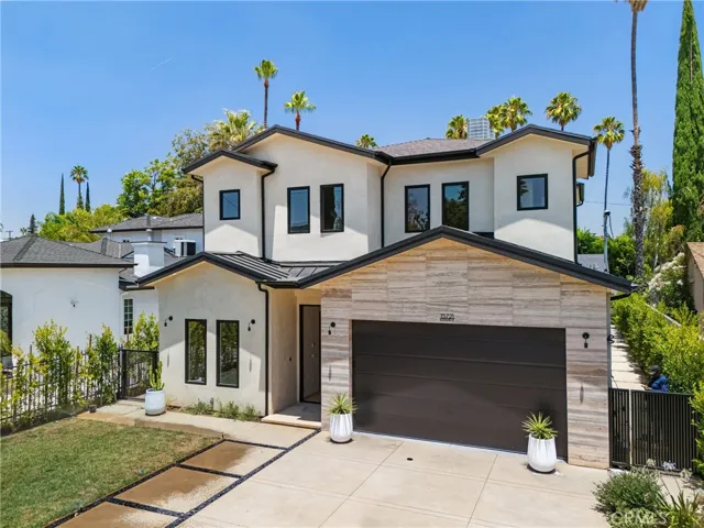 15721 Addison, Encino, California 91436