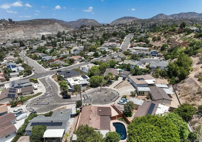 7118 Conestoga, San Diego, California 92120
