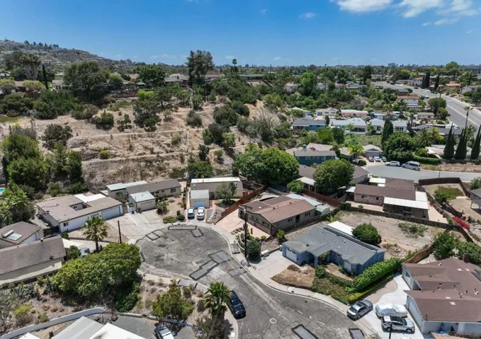 7118 Conestoga, San Diego, California 92120