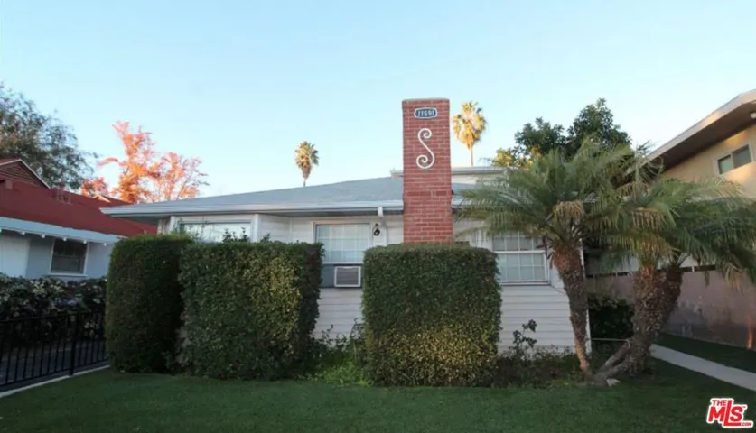 11591 Riverside Drive, North Hollywood, California 91602