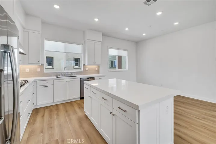 160 Restore, Irvine, California 92618
