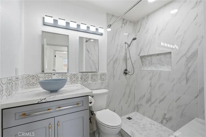 Bathroom #2