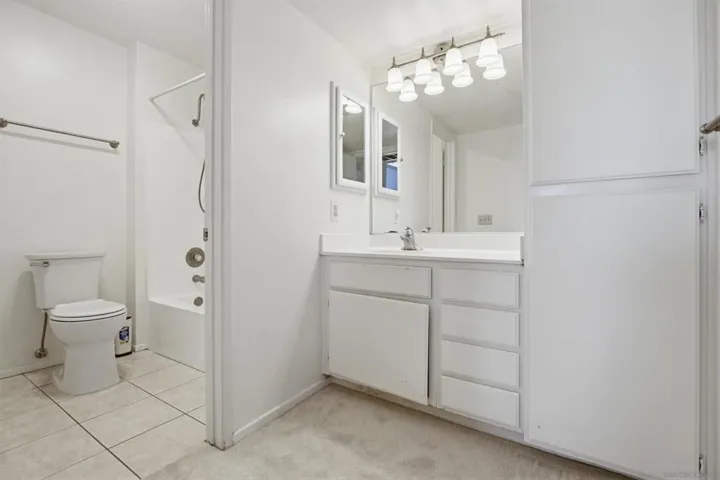 18585 Caminito Pasadero 427, San Diego, California 92128