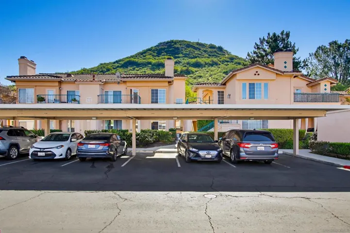 18585 Caminito Pasadero 427, San Diego, California 92128