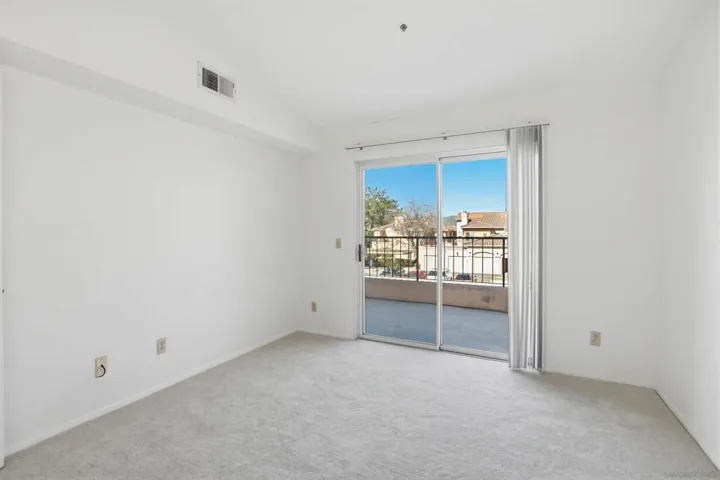 18585 Caminito Pasadero 427, San Diego, California 92128