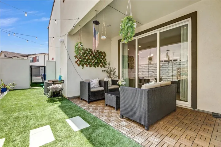 27676 Symphony, Valencia, California 91381