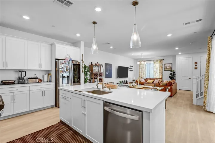 27676 Symphony, Valencia, California 91381