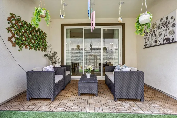 27676 Symphony, Valencia, California 91381