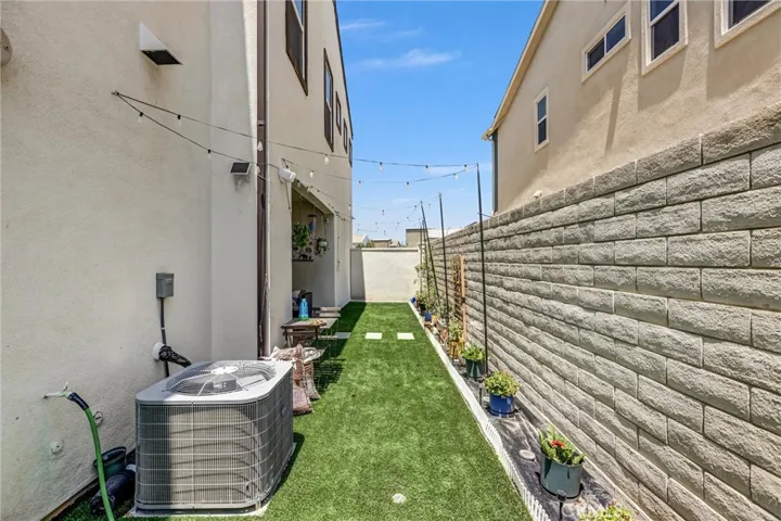 27676 Symphony, Valencia, California 91381
