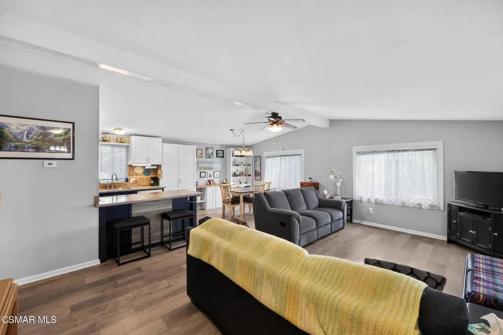 30_2400_Cienaga_St-Living_room-1413
