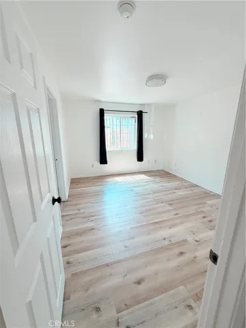 327 E Lanzit, Los Angeles, California 90061