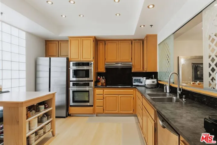 2132 Century Park Lane 303, Los Angeles, California 90067