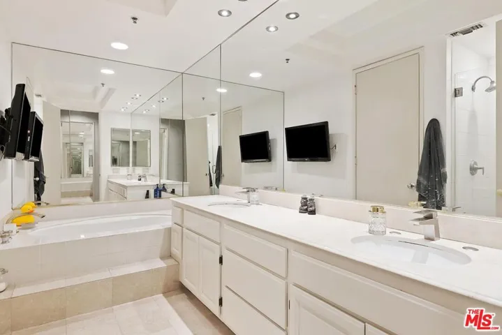 2132 Century Park Lane 303, Los Angeles, California 90067