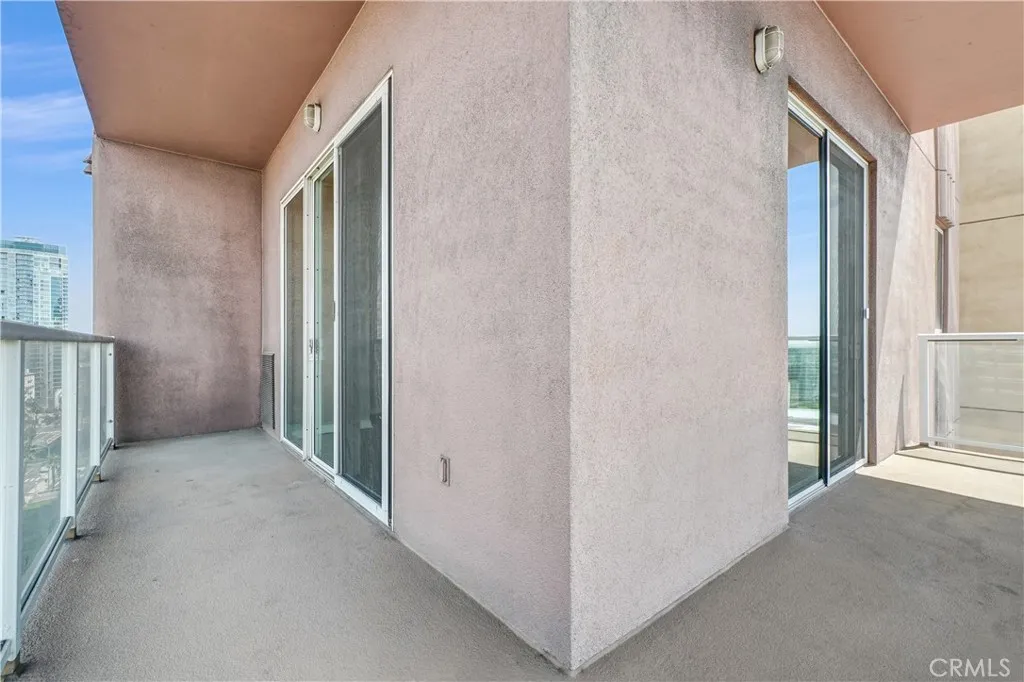 Wrap Around Balcony. Pic Enhanced