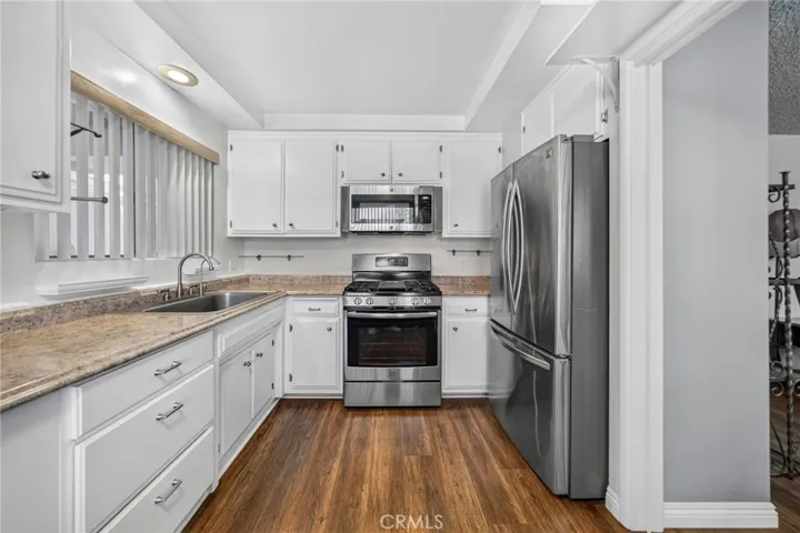 29078 Bradley Road, Menifee, California 92586