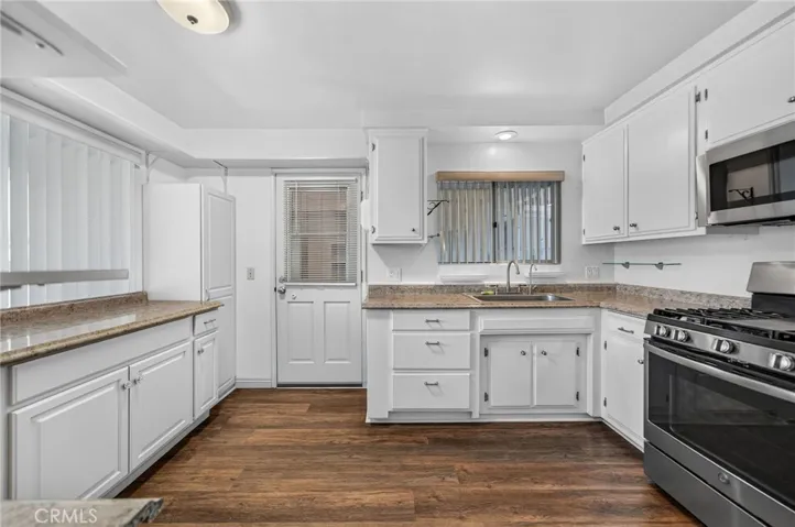 29078 Bradley Road, Menifee, California 92586