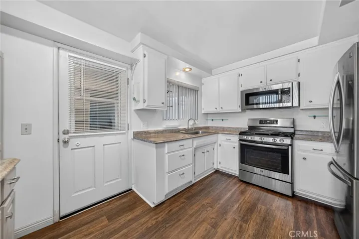 29078 Bradley Road, Menifee, California 92586