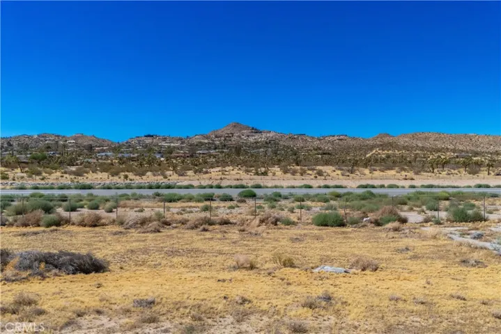 6770 Lindbergh Lane, Yucca Valley, California 92284