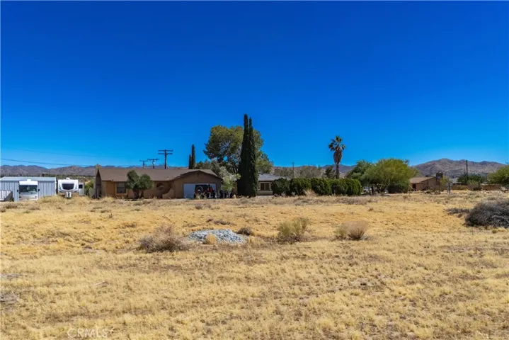 6770 Lindbergh Lane, Yucca Valley, California 92284