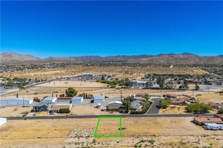 6770 Lindbergh Lane, Yucca Valley, California 92284