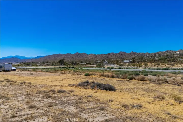 6770 Lindbergh Lane, Yucca Valley, California 92284