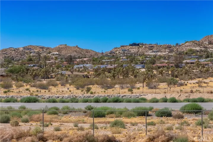 6770 Lindbergh Lane, Yucca Valley, California 92284