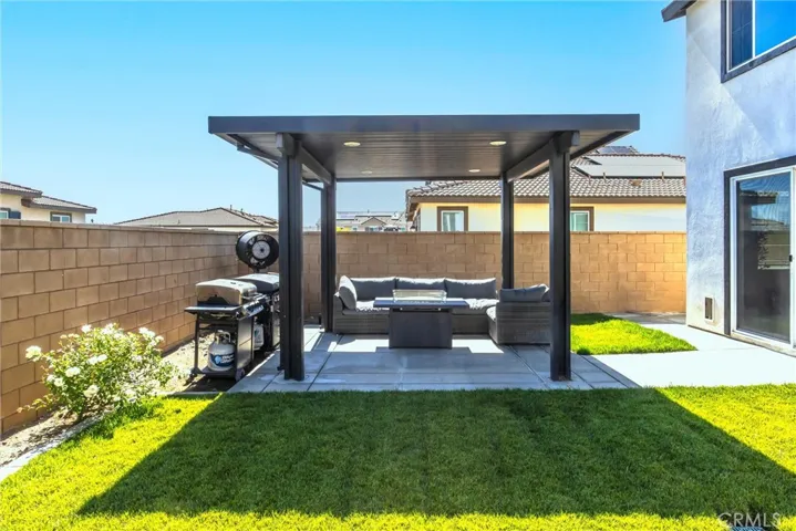 16723 Yarrow Lane, Fontana, California 92336