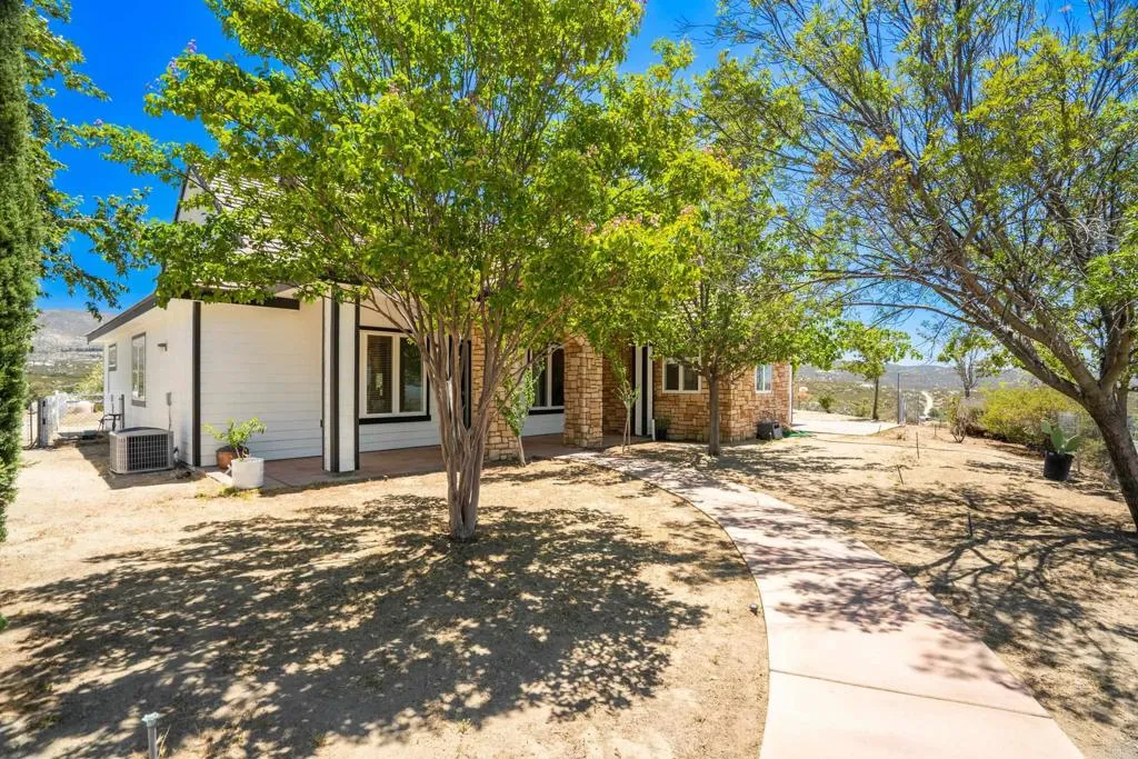 44075 Timber Trail, Hemet, California 92544 — photo 5